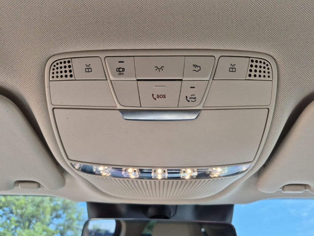 Used Car 2022 Mercedes-benz Glc  Glc 300 For Sale Under $35,000 In Austin, Texas