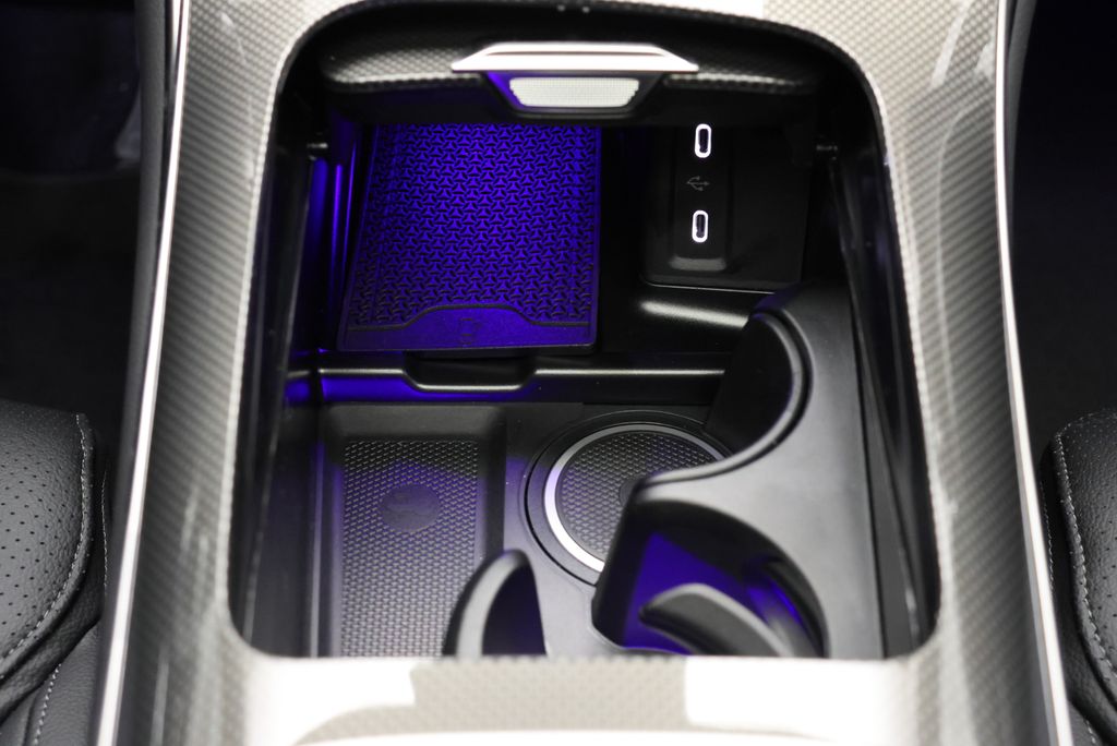 Thumbnail: 2026 Mercedes-Benz GLC - 30