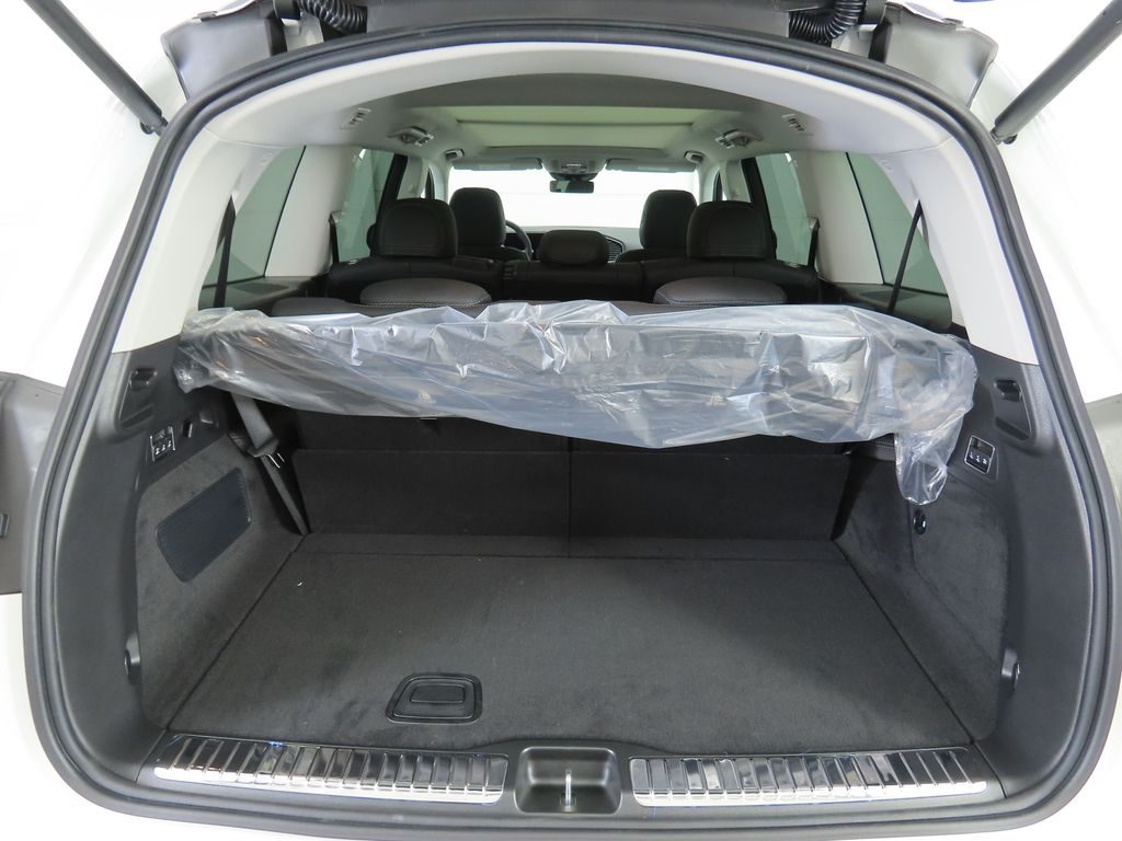 2025 Mercedes-Benz GLS 450 4MATIC 29