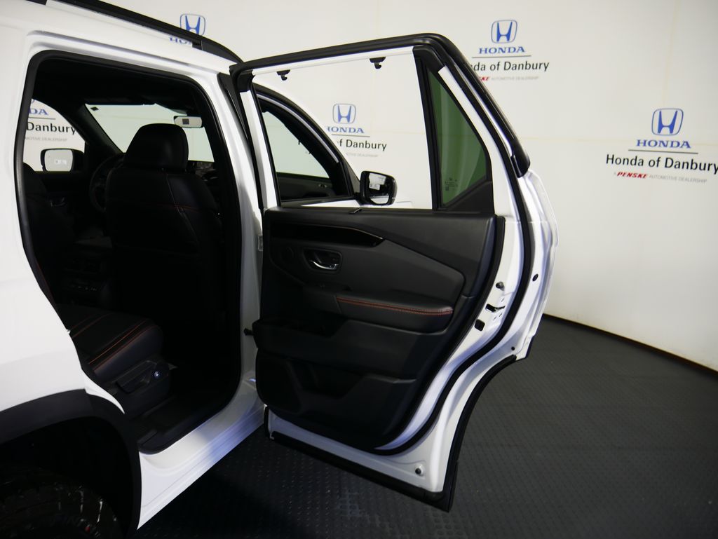 2025 Honda Pilot TrailSport 6