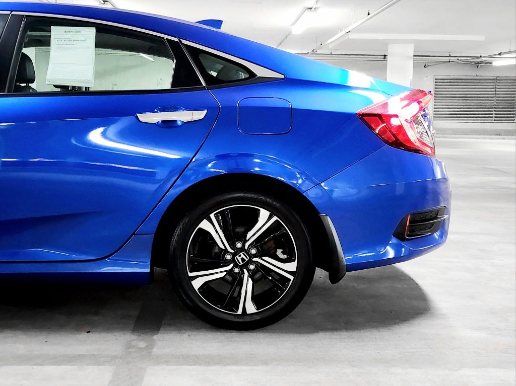 2018 Honda Civic Touring 17