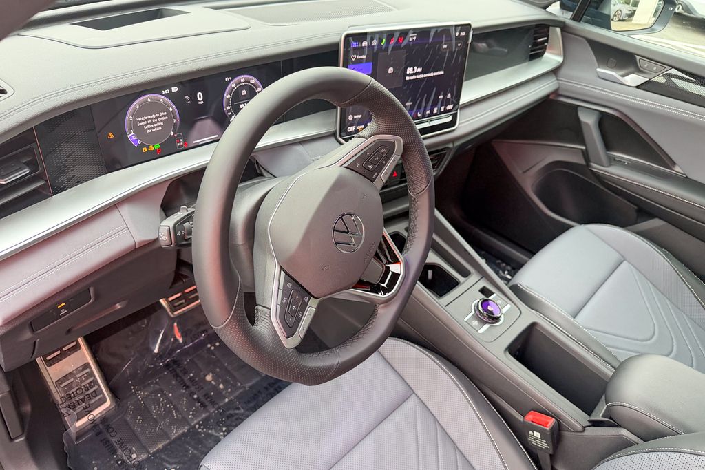 New 2026  Volkswagen 2.0T SE R-Line Black image 12