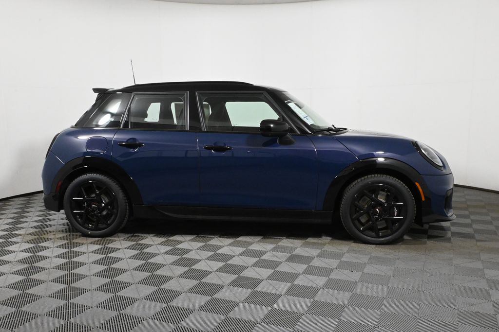 2025 MINI Cooper S 8