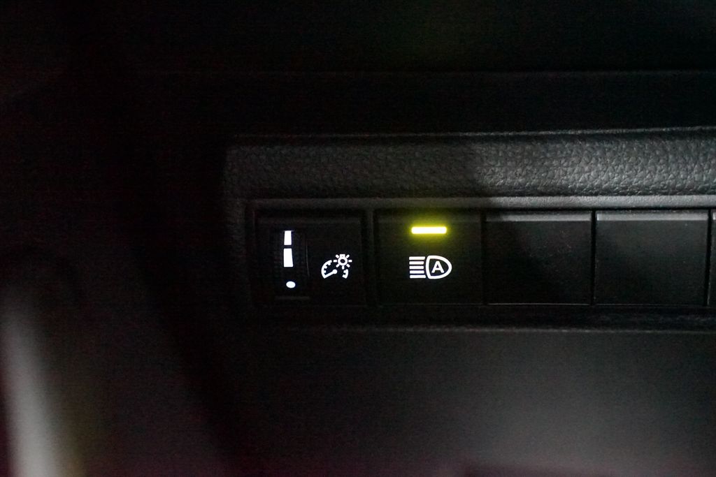 Thumbnail: 2024 Toyota Corolla - 24