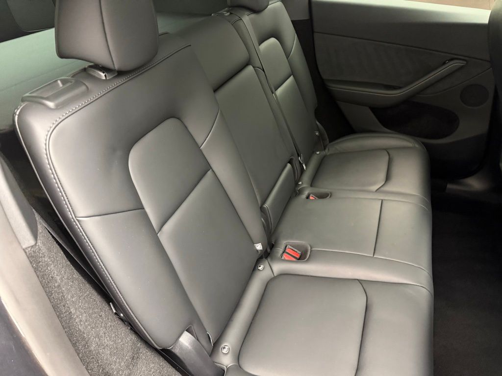 Thumbnail: 2025 Tesla Model Y - 29