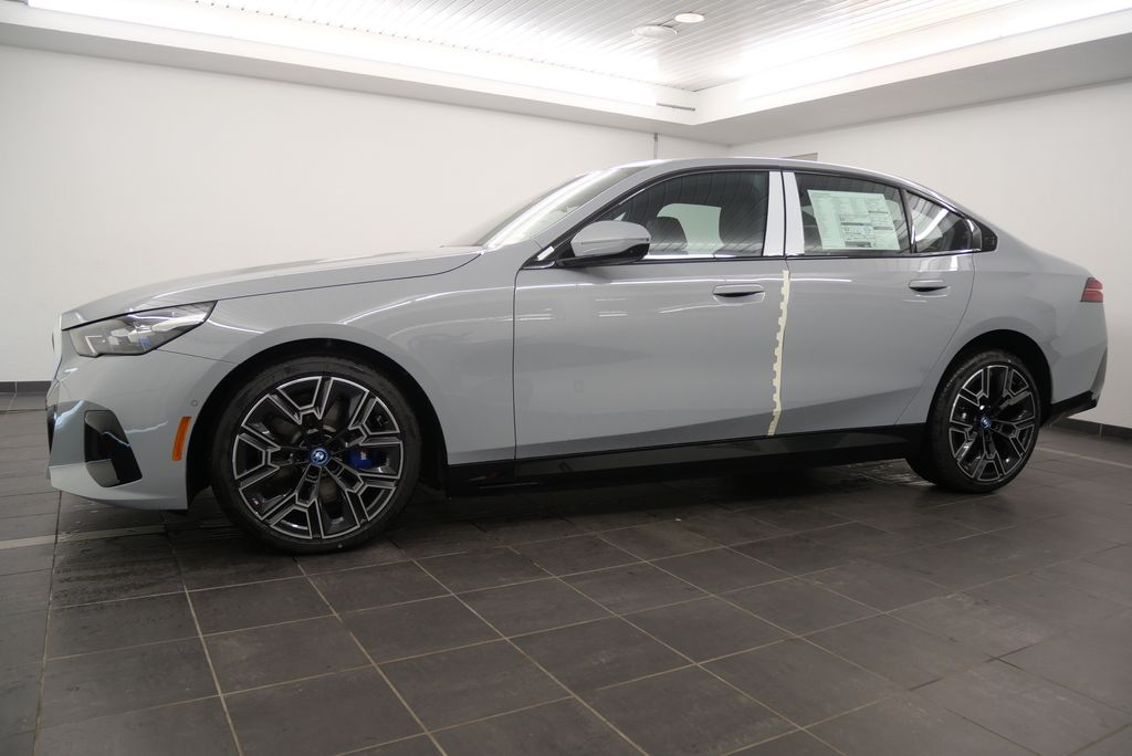 2025 BMW i5 xDrive40 2