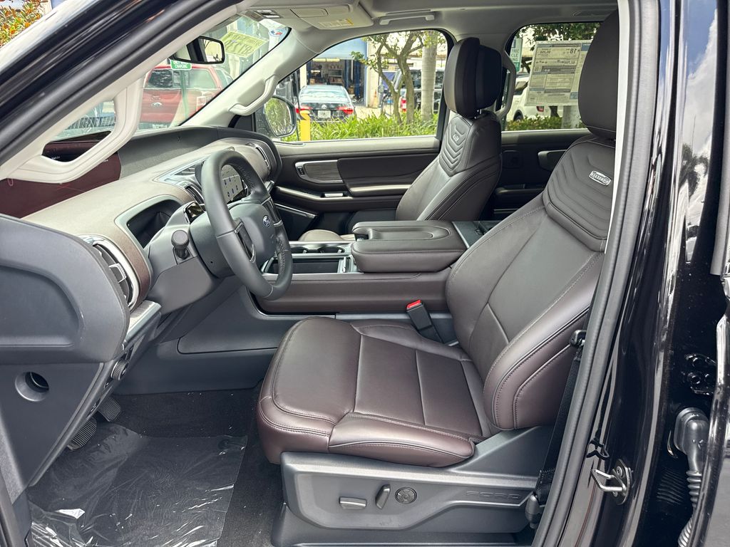 New 2026 Black Ford Platinum image 27