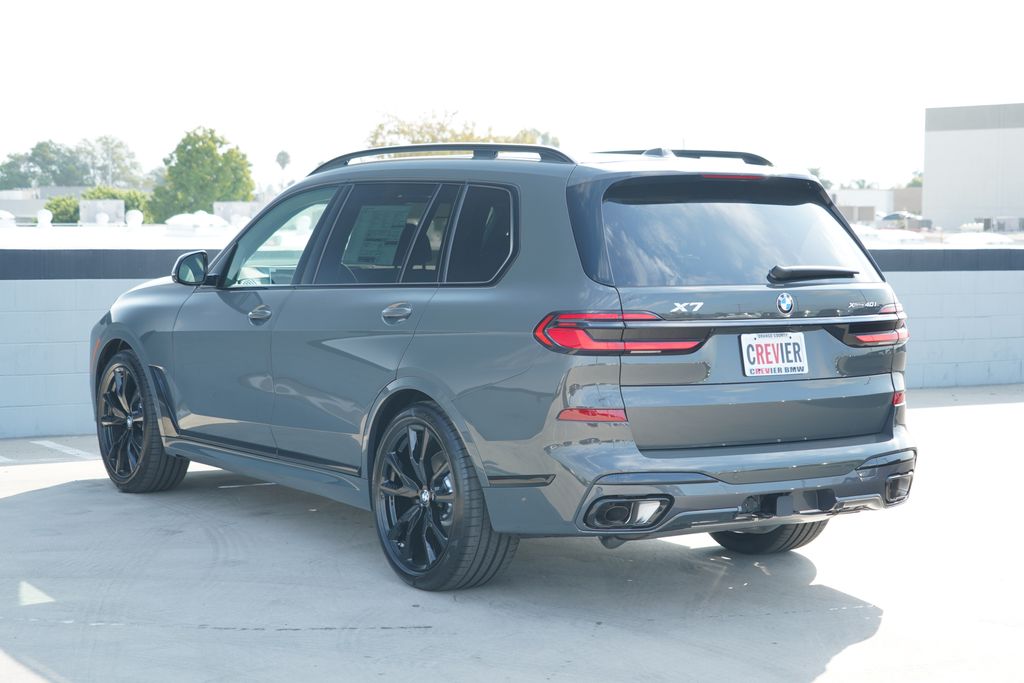 Thumbnail: 2027 BMW X7 - 7