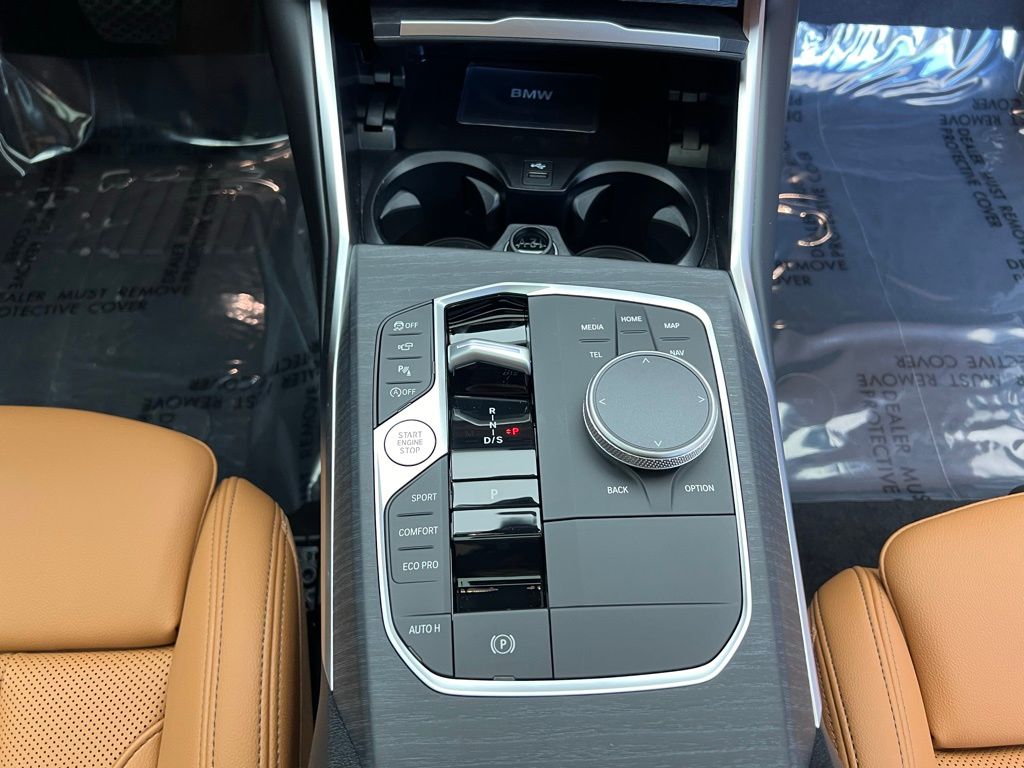Thumbnail: 2026 BMW 4 Series - 13