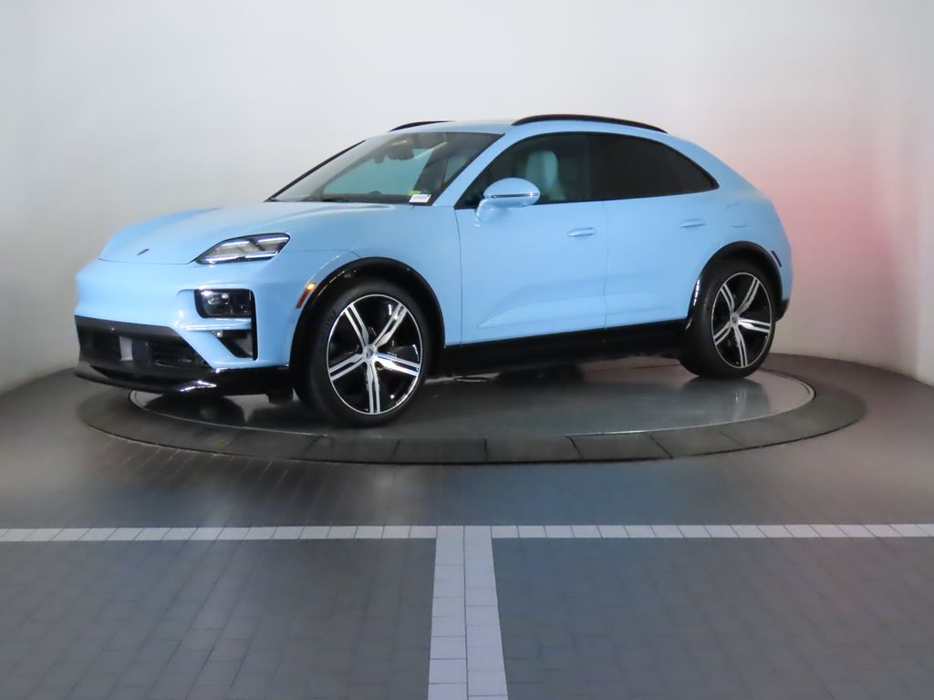 Thumbnail: 2024 Porsche Macan - 1