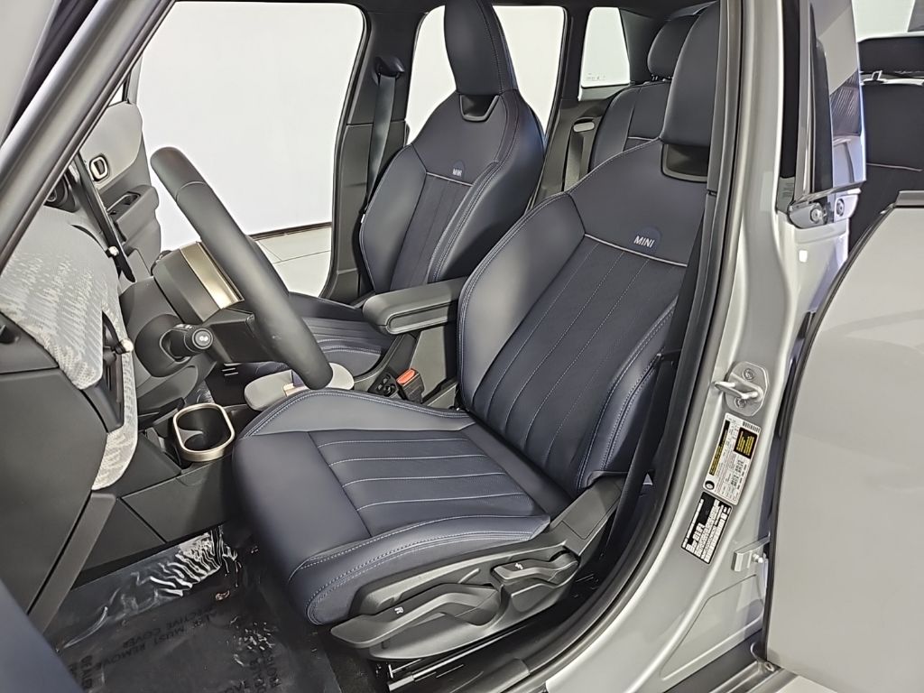 Thumbnail: 2025 MINI Cooper - 22