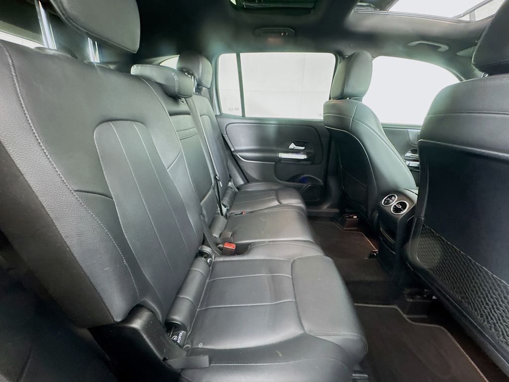 Used Car 2020 Mercedes-benz Glb  Glb 250 For Sale Under $25,000 In Austin, Texas