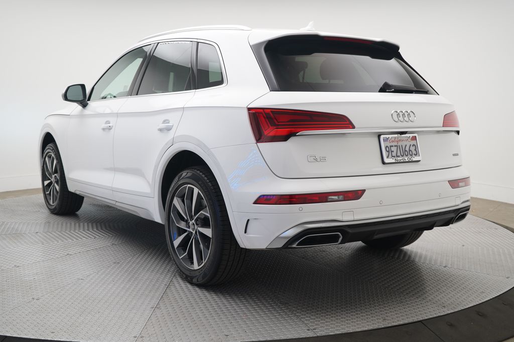 Thumbnail: 2023 Audi Q5 - 3