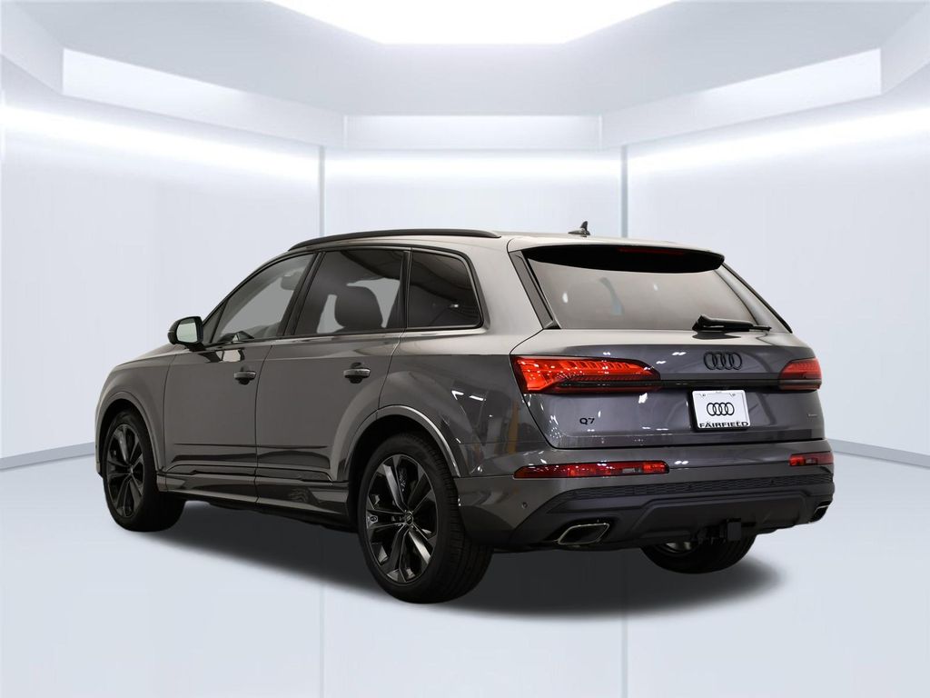 Thumbnail: 2026 Audi Q7 - 3
