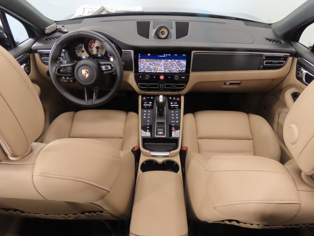 Thumbnail: 2026 Porsche Macan - 15