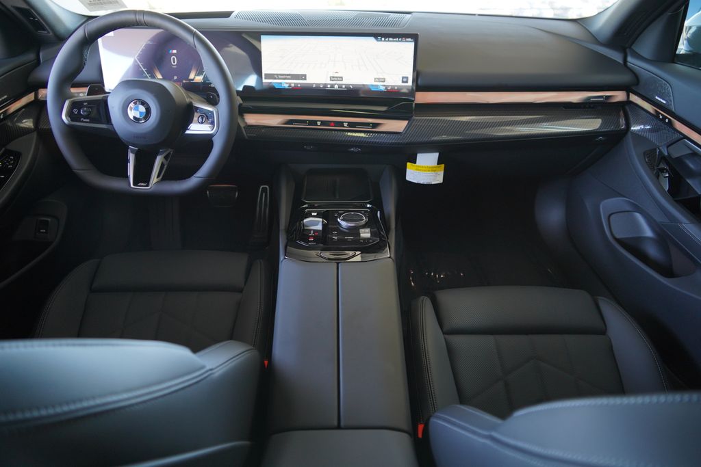 Thumbnail: 2027 BMW 5 Series - 13
