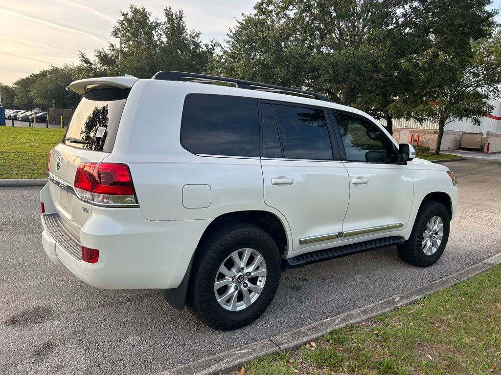 Thumbnail: 2019 Toyota Land Cruiser - 6