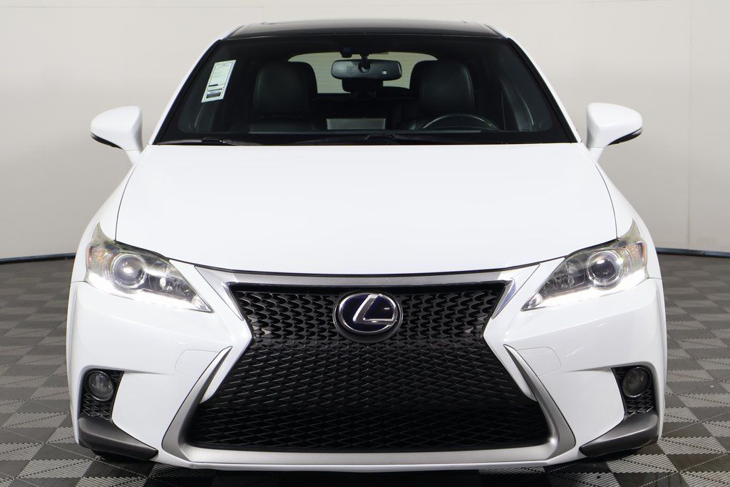 Thumbnail: 2015 Lexus CT - 2