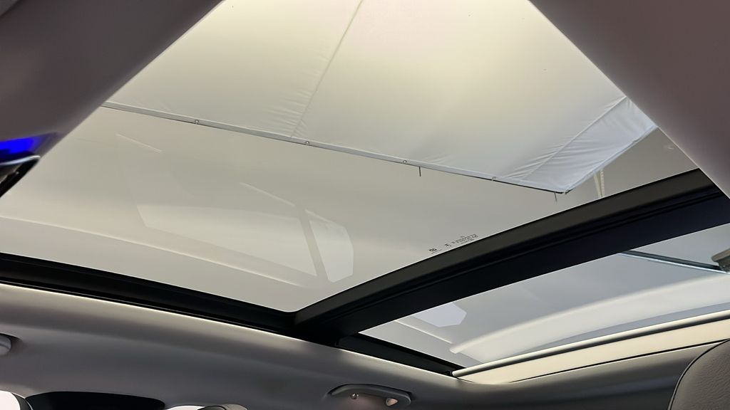 2025 Mercedes-Benz GLC 350 22