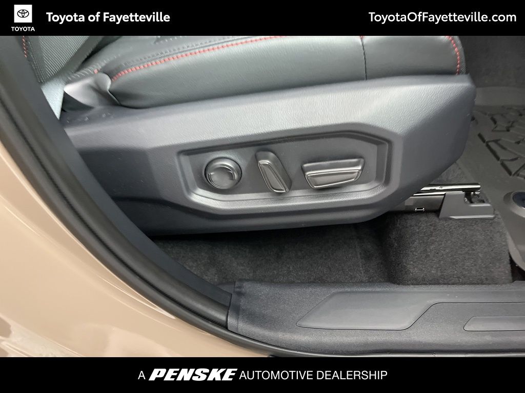 Thumbnail: 2025 Toyota Sequoia - 9