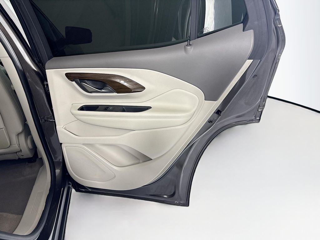 Thumbnail: 2020 GMC Terrain - 28