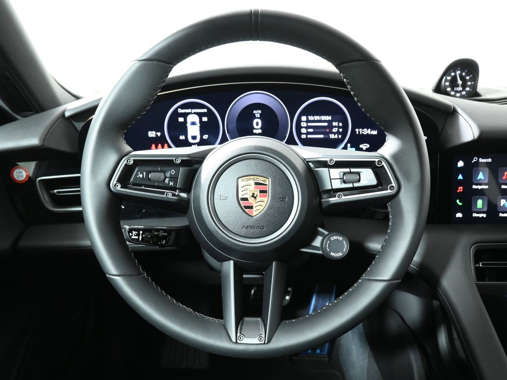2025 Porsche Taycan  18
