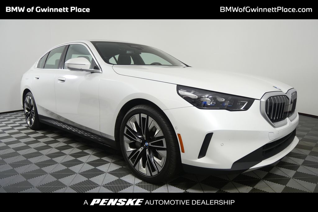 Thumbnail: 2026 BMW 5 Series - 1