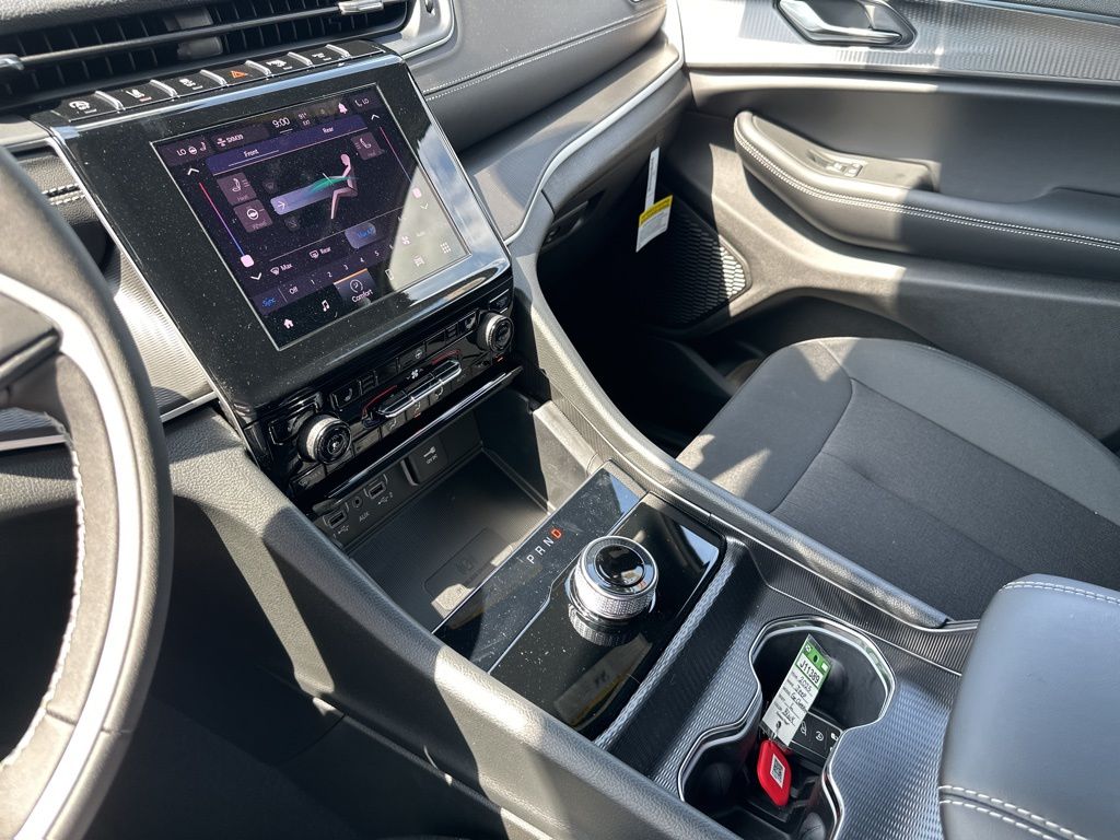2025 Jeep Grand Cherokee L Laredo - Photo 71