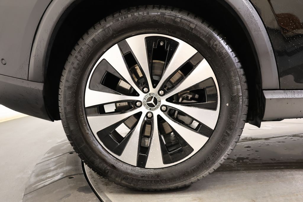 Thumbnail: 2026 Mercedes-Benz GLE - 13