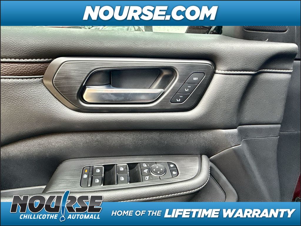 2025 Nissan Armada SL photo