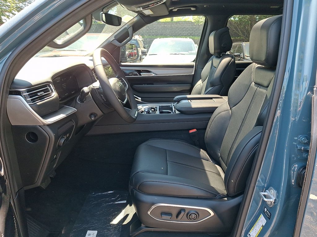 New 2026 Jeep Grand Wagoneer SUV