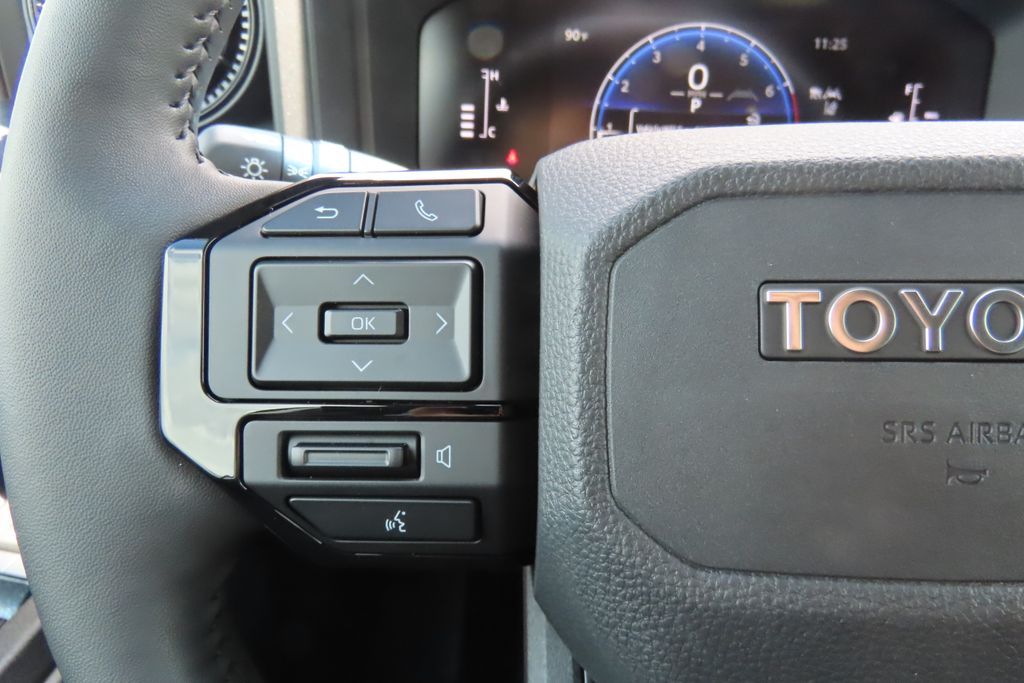 Thumbnail: 2025 Toyota Land Cruiser - 11