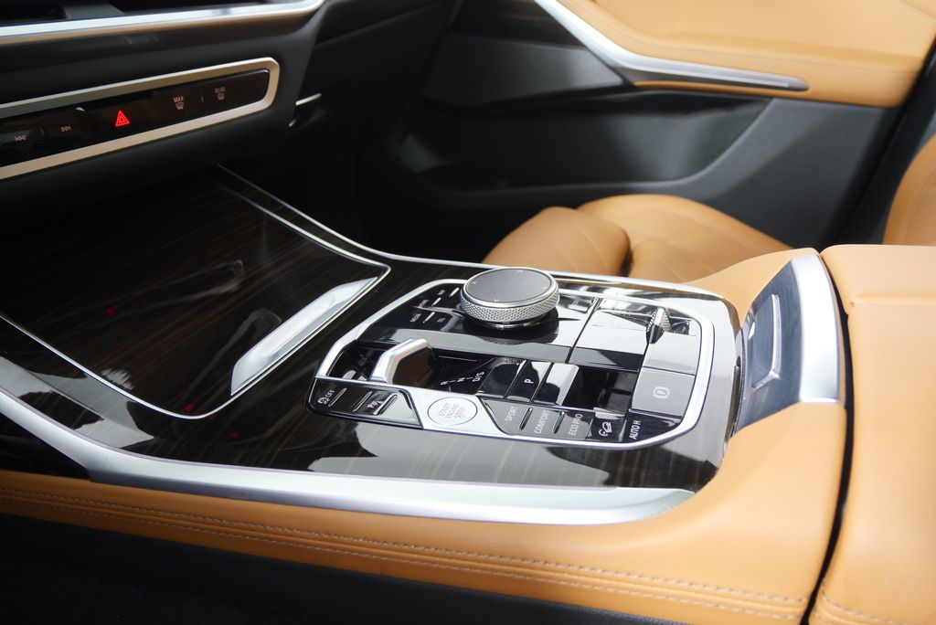 Thumbnail: 2023 BMW X7 - 29