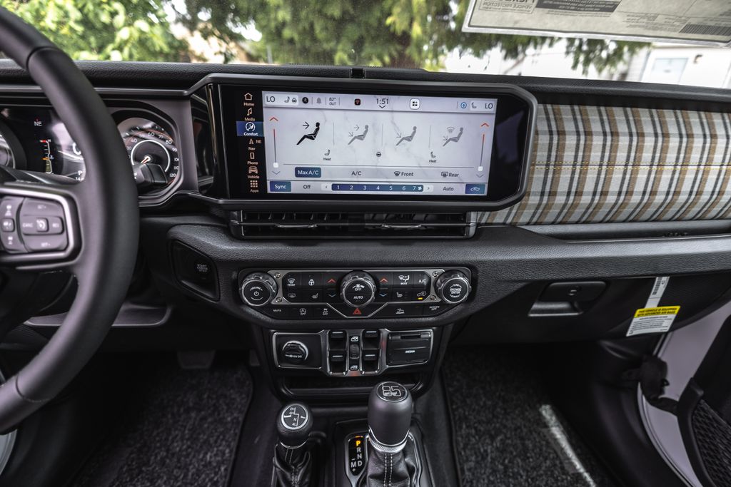 2026 Jeep Gladiator 85th Anniversary Edition thumbnail 30