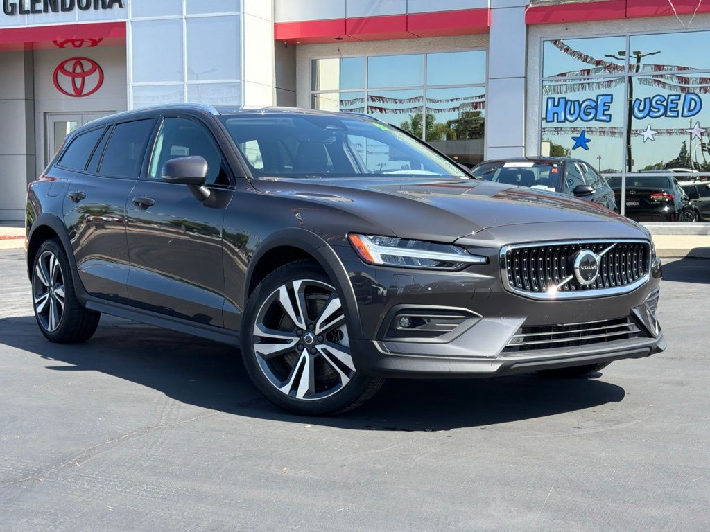 Gray 2025 Volvo V60 Cross Country B5 Plus AWD Wagon All-Wheel Drive Automatic
