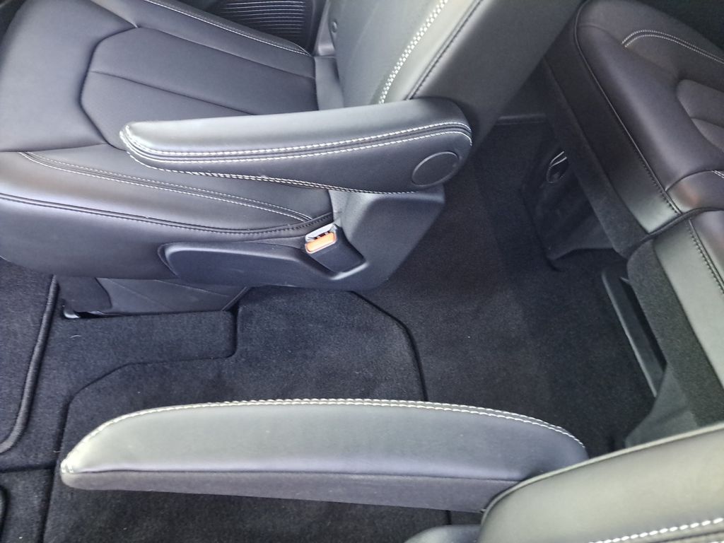 New Car 2025 Chrysler Pacifica  For Sale Under $40,000 In Austin, Texas