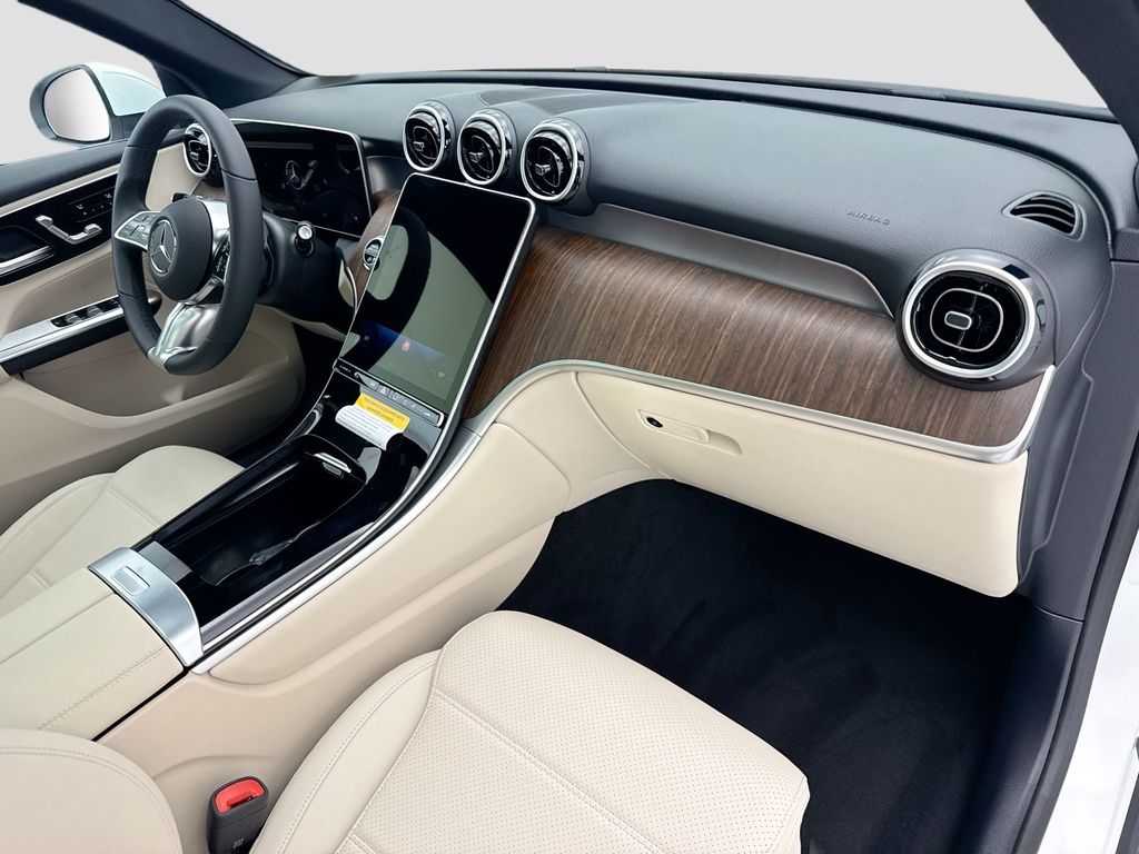 Thumbnail: 2026 Mercedes-Benz GLC - 15