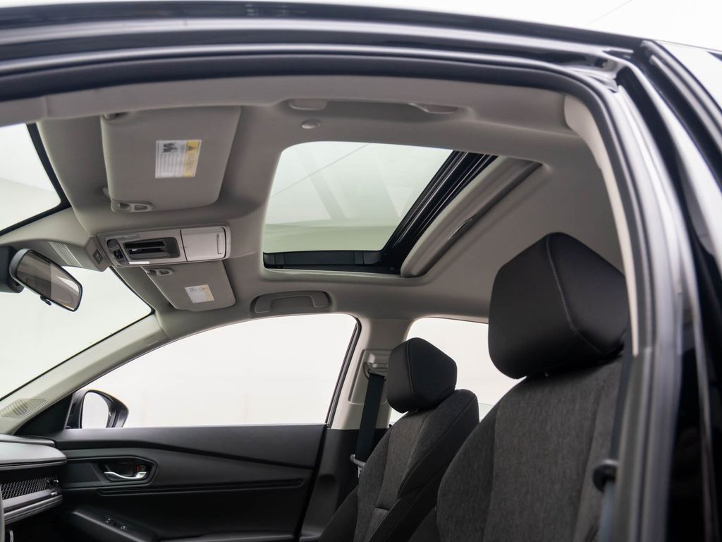 2025 Honda Accord SE photo