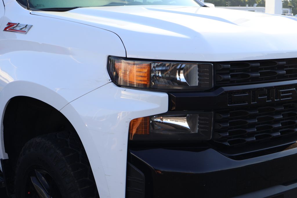 Thumbnail: 2021 Chevrolet Silverado 1500 - 4