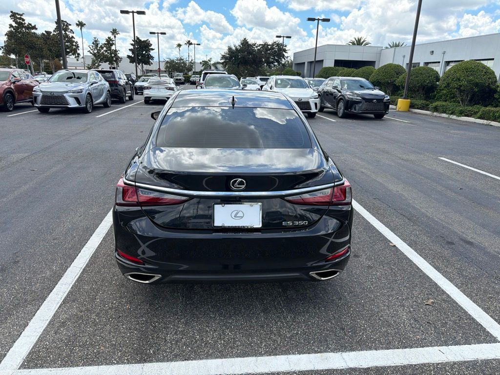 Thumbnail: 2024 Lexus ES - 7