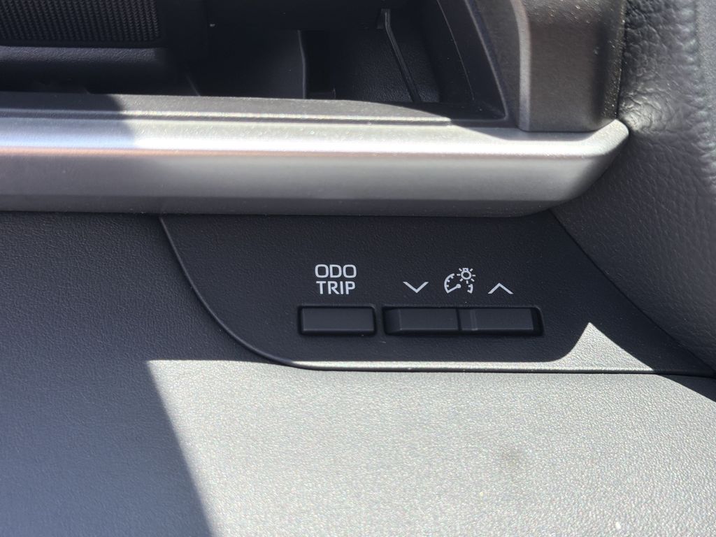 Used 2024 Toyota Highlander SUV