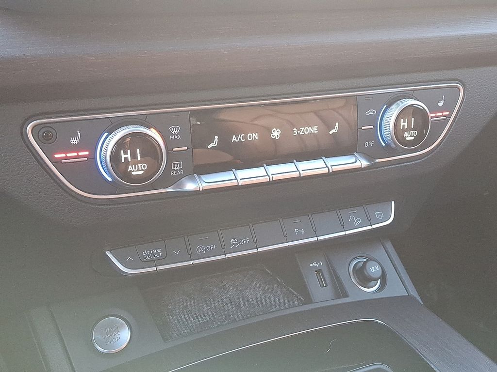 Thumbnail: 2022 Audi Q5 - 16