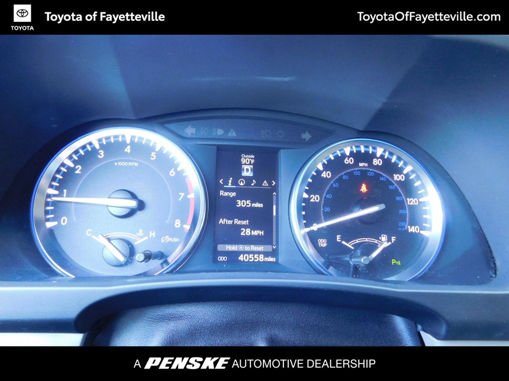 Thumbnail: 2014 Toyota Highlander - 7