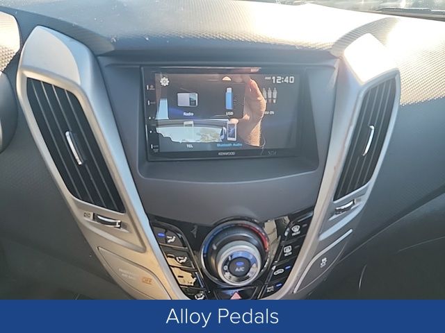 2015 Hyundai Veloster 