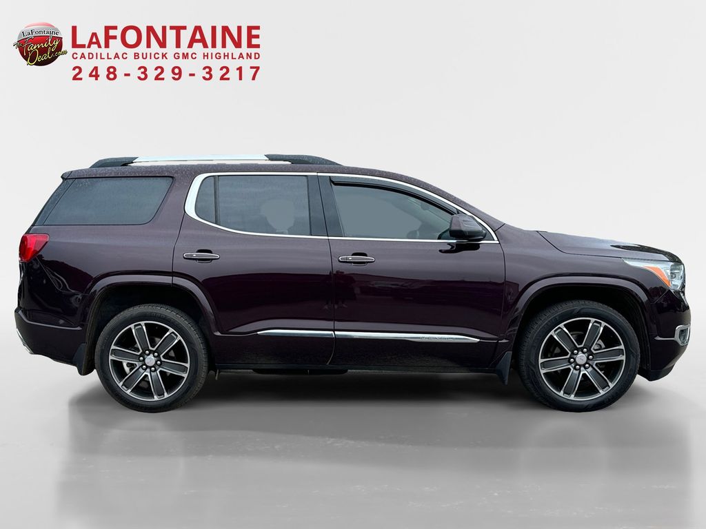 2018 GMC Acadia Denali 8