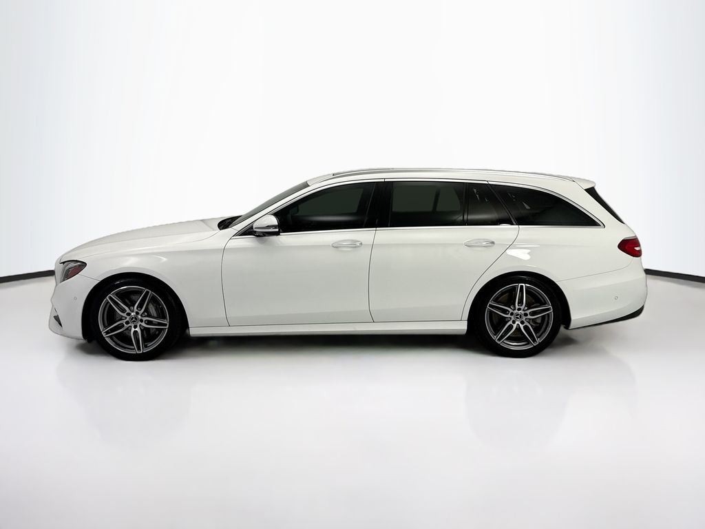 Thumbnail: 2019 Mercedes-Benz E-Class - 8