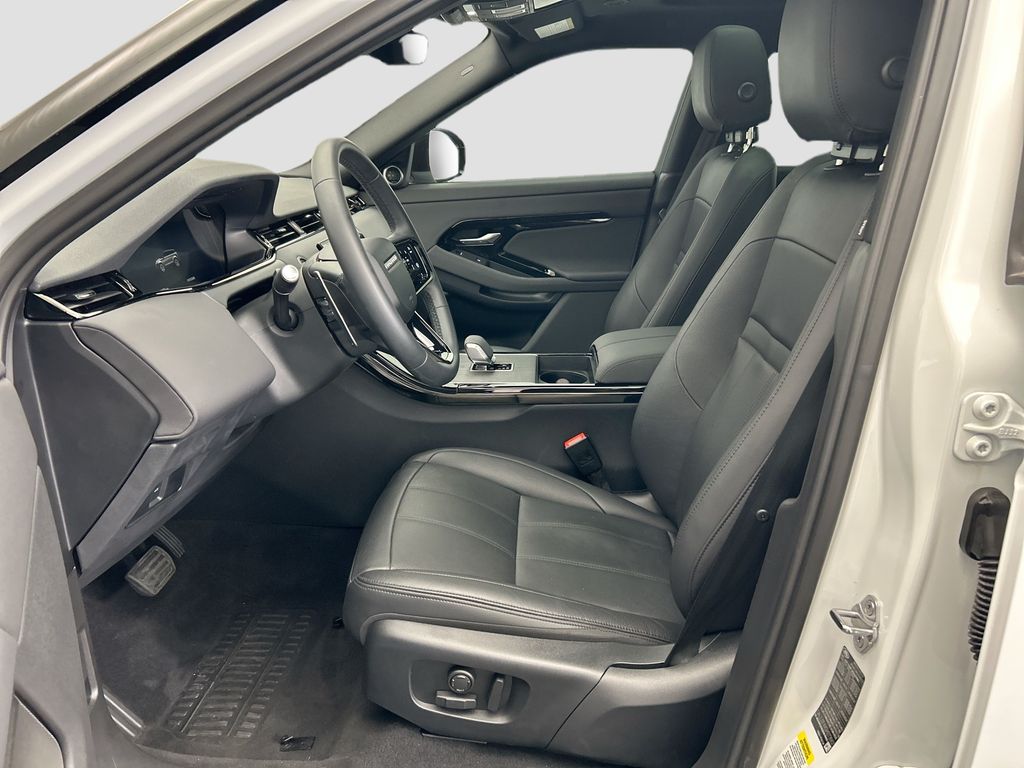 Thumbnail: 2025 Land Rover Range Rover Evoque - 18