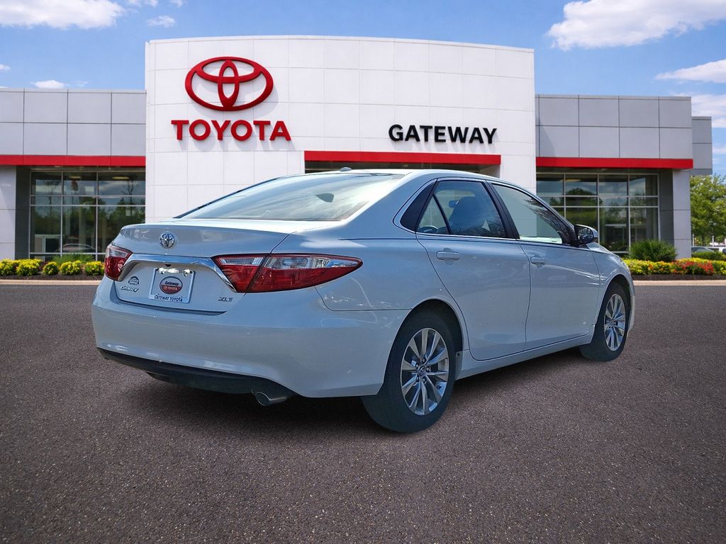 Thumbnail: 2015 Toyota Camry - 5
