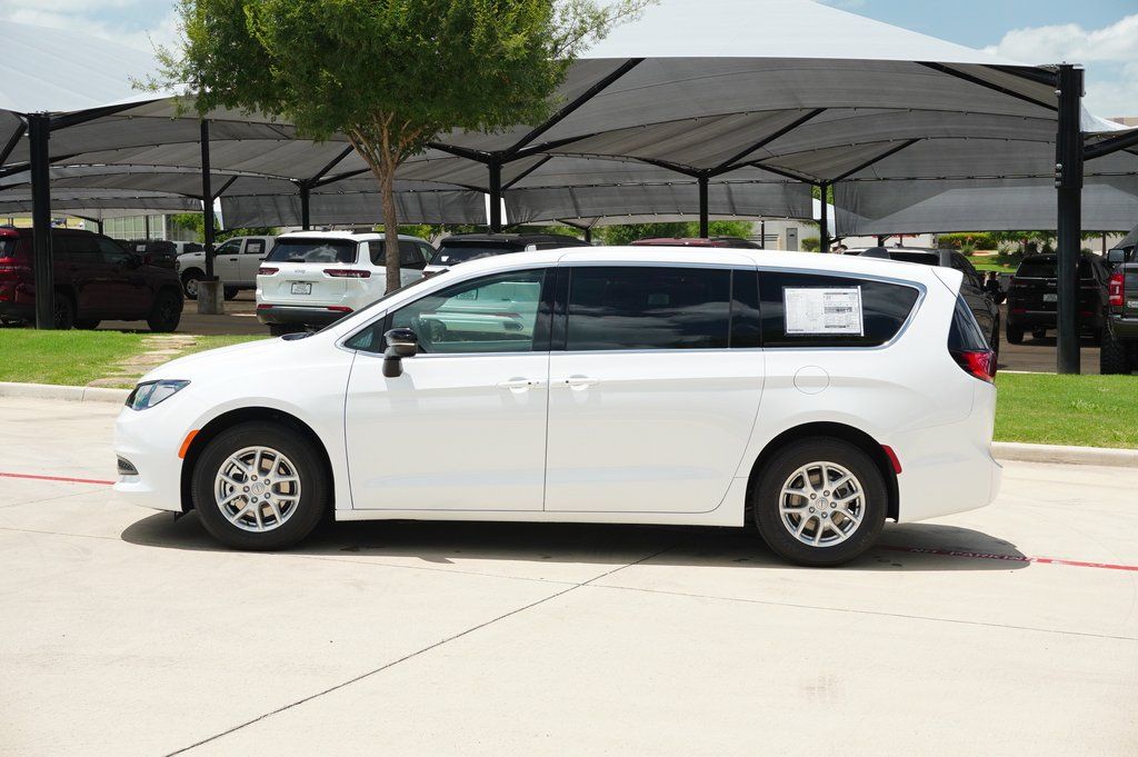 New Car 2025 Chrysler Voyager  Lx For Sale Under $40,000 In Weatherford, Texas