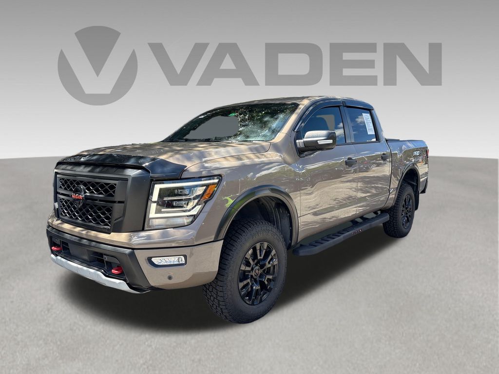 2022 Nissan Titan PRO-4X Crew Cab 4WD